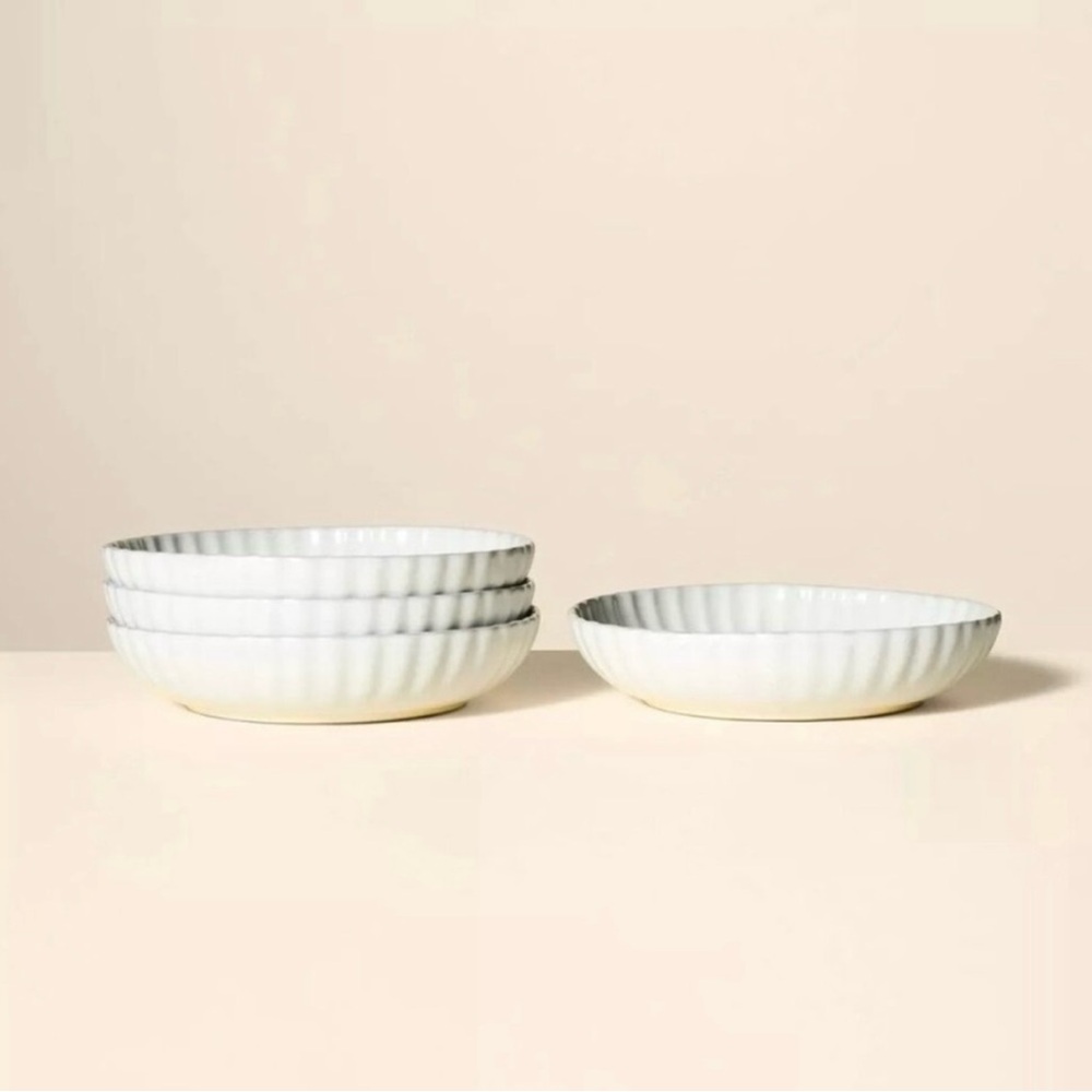 **Set of 4** Hearth & Hand 25oz Scalloped Edge Stoneware Pasta/Grain Bowl Cream